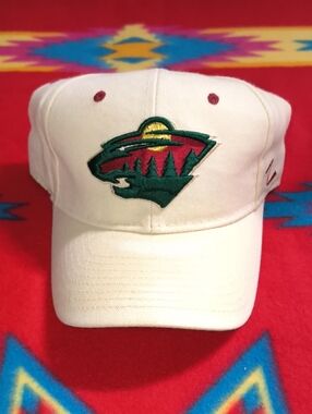 Vtg Zephyr NHL Minnesota Wild Embroidered Logo Fitted Hat Cap 7 1/4